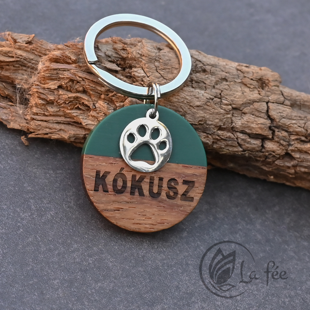 zöld gyanta fa kutyabileta ezust szinu tappanccsal